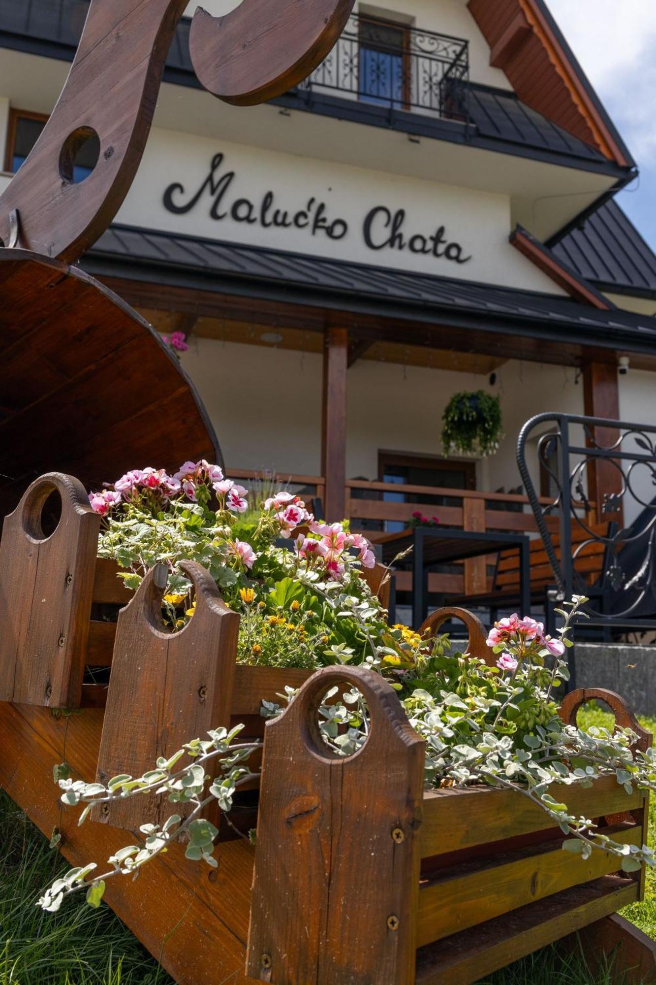 „malucko Chata” *